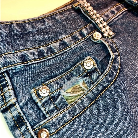 Ripped Jean Army Women’s Mini Skirt with Faux Diamond Studs Size 5 (fits small) - Picture 4 of 9